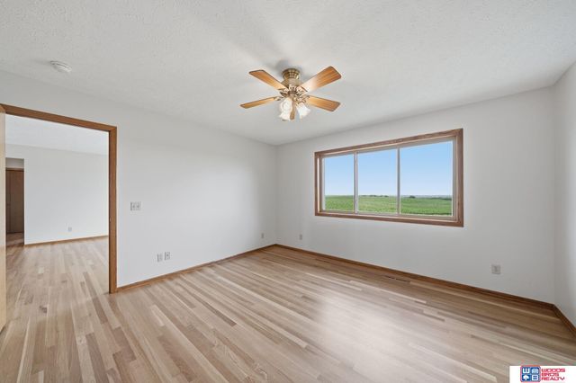 1667 N 12th Road, Palmyra, NE 68418