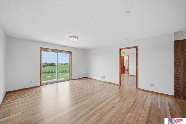 1667 N 12th Road, Palmyra, NE 68418