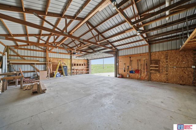 1667 N 12th Road, Palmyra, NE 68418