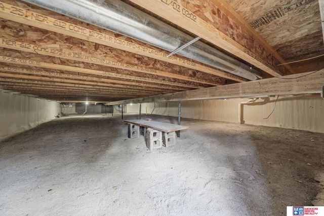1667 N 12th Road, Palmyra, NE 68418