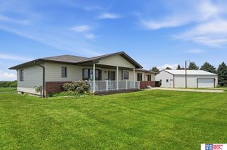 1667 N 12th Road, Palmyra, NE 68418