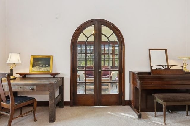 1818 N Dubuque St, Iowa City, IA 52245