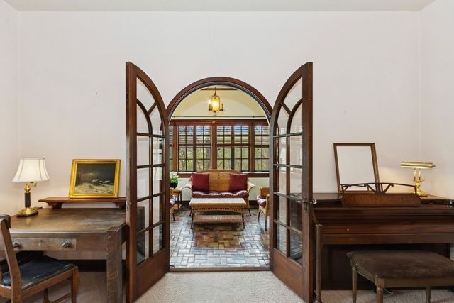 1818 N Dubuque St, Iowa City, IA 52245