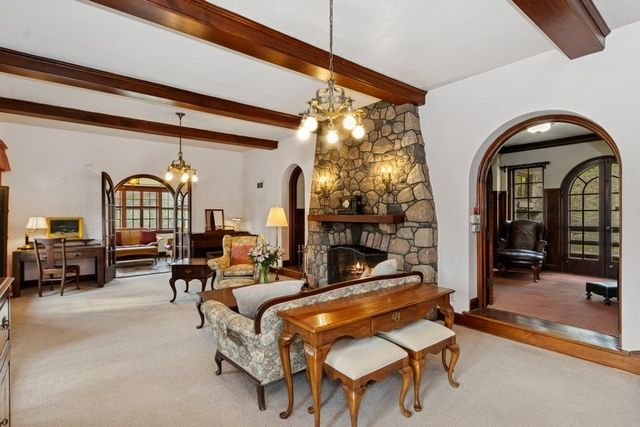 1818 N Dubuque St, Iowa City, IA 52245