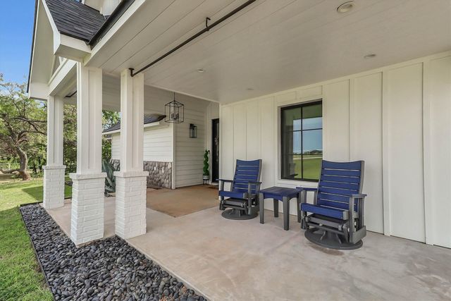 1901 Spring Mountain Road, Cross Roads, TX 76227