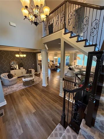 1708 NE Woodland Shores Lane, Lee's Summit, MO 64086