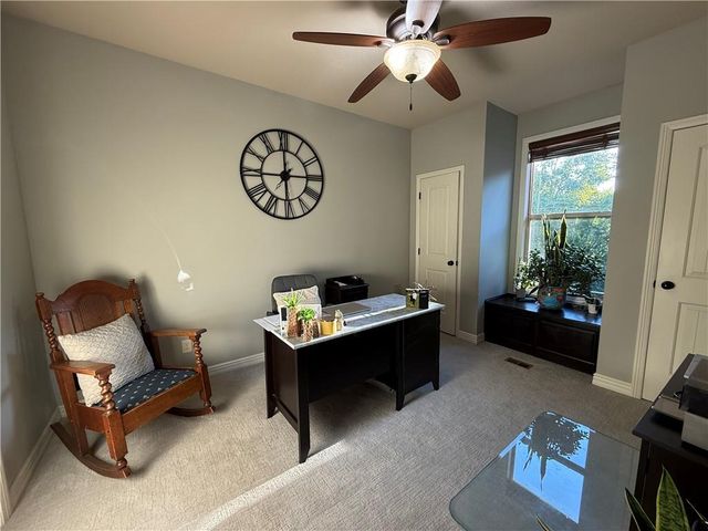 1708 NE Woodland Shores Lane, Lee's Summit, MO 64086
