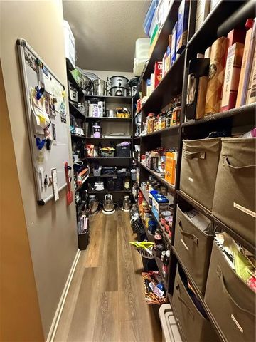 1708 NE Woodland Shores Lane, Lee's Summit, MO 64086