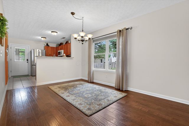 24 Bloomfield Hills Drive, South Bloomfield, OH 43103