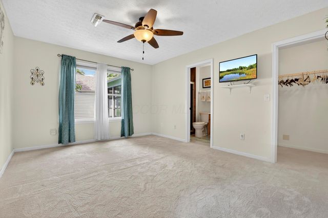 24 Bloomfield Hills Drive, South Bloomfield, OH 43103