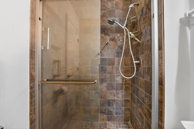 24 Bloomfield Hills Drive, South Bloomfield, OH 43103