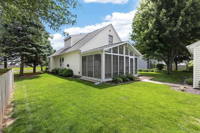 24 Bloomfield Hills Drive, South Bloomfield, OH 43103