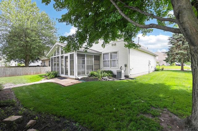 24 Bloomfield Hills Drive, South Bloomfield, OH 43103