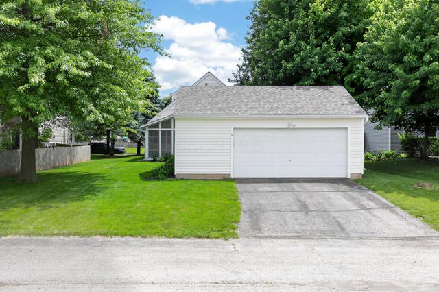 24 Bloomfield Hills Drive, South Bloomfield, OH 43103