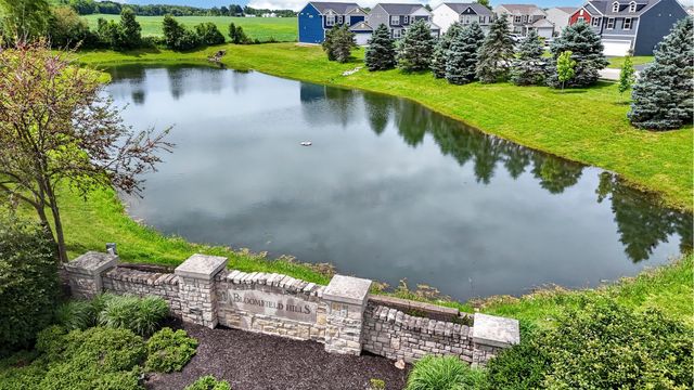 24 Bloomfield Hills Drive, South Bloomfield, OH 43103