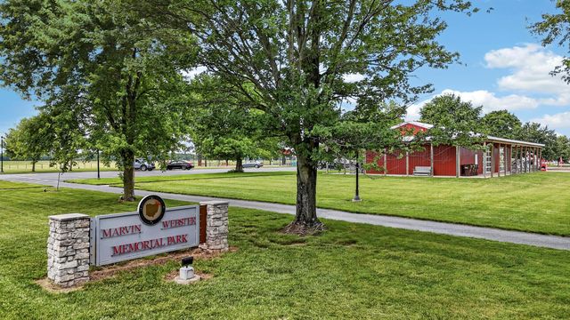 24 Bloomfield Hills Drive, South Bloomfield, OH 43103