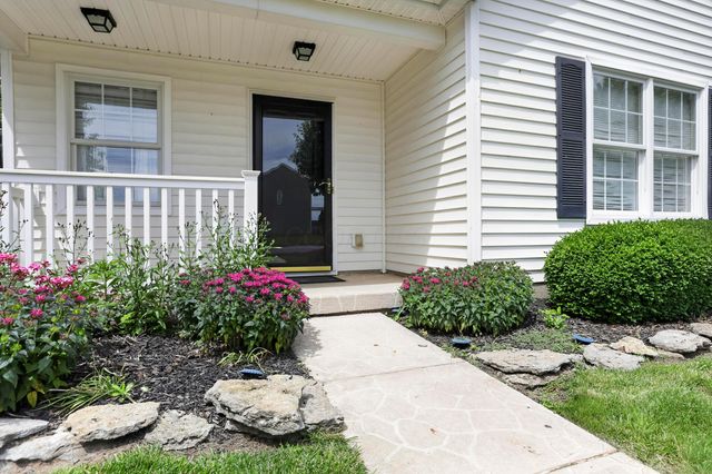 24 Bloomfield Hills Drive, South Bloomfield, OH 43103