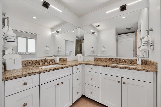 2716 NE 29th Court, Fort Lauderdale, FL 33306