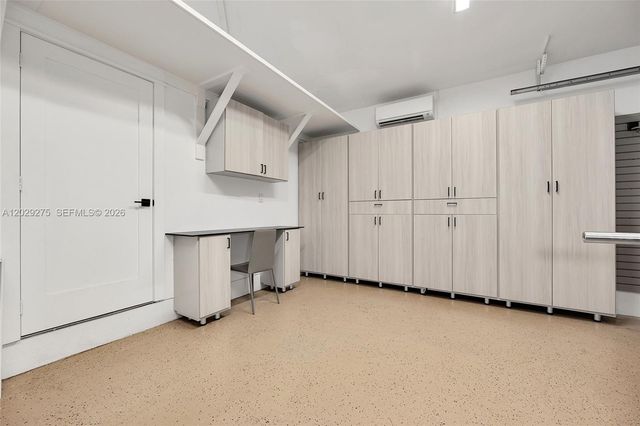 2716 NE 29th Court, Fort Lauderdale, FL 33306