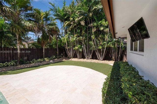 2716 NE 29th Court, Fort Lauderdale, FL 33306