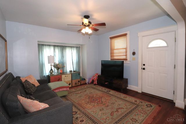 1812 Sundale Avenue, North College Hill, OH 45239