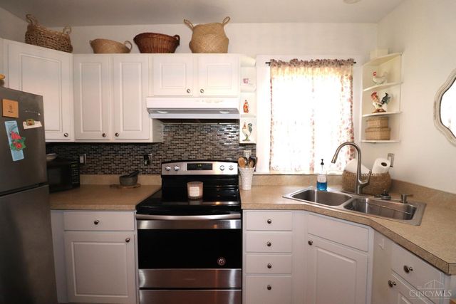 1812 Sundale Avenue, North College Hill, OH 45239