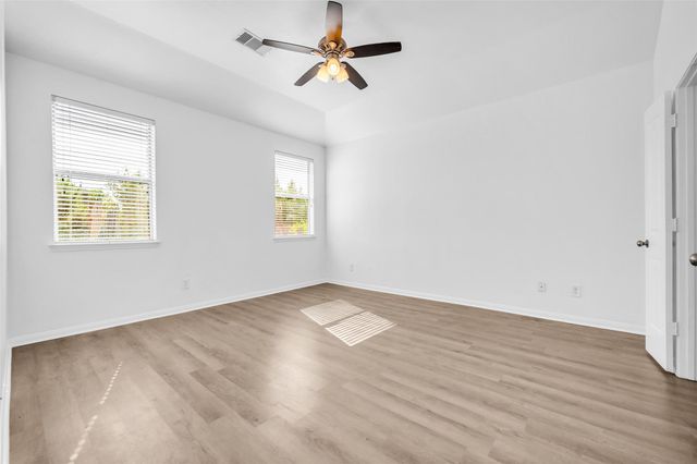 4707 Waukegan Road, Conroe, TX 77306