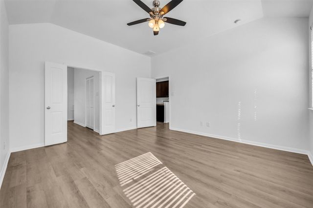 4707 Waukegan Road, Conroe, TX 77306