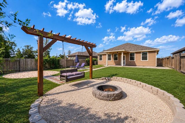 4707 Waukegan Road, Conroe, TX 77306