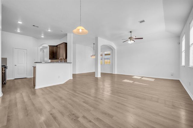 4707 Waukegan Road, Conroe, TX 77306