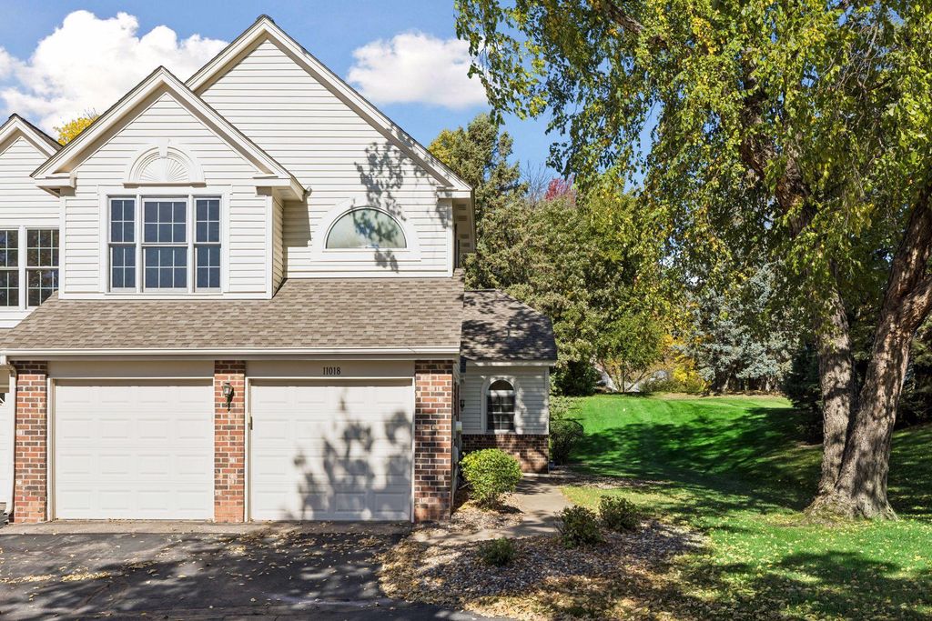 11018 Oregon Curve, Bloomington, MN 55438 — photo 4