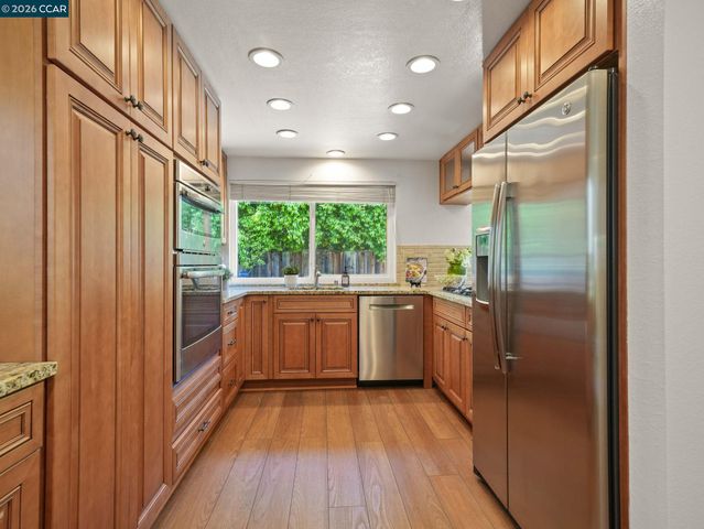 5021 Murchio Dr, Concord, CA 94521