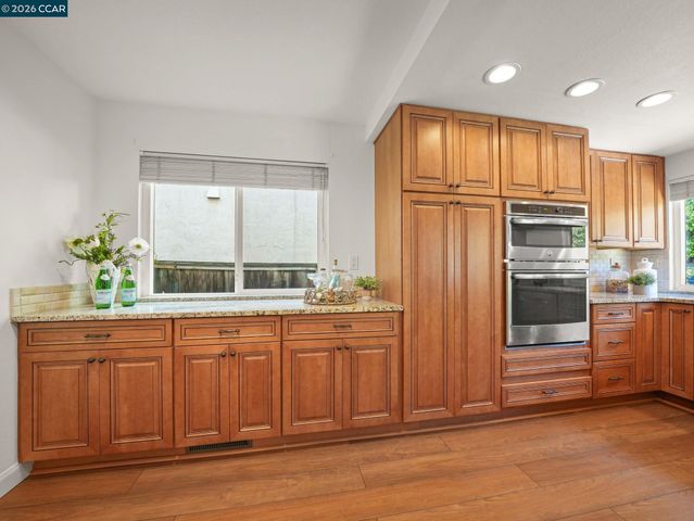 5021 Murchio Dr, Concord, CA 94521