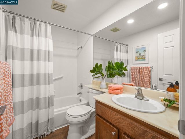 5021 Murchio Dr, Concord, CA 94521