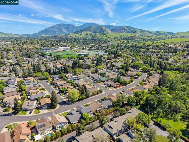 5021 Murchio Dr, Concord, CA 94521