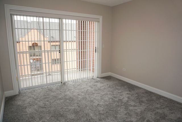 4811 N Olcott Avenue 515, Harwood Heights, IL 60706