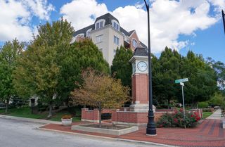 4811 N Olcott Avenue 515, Harwood Heights, IL 60706