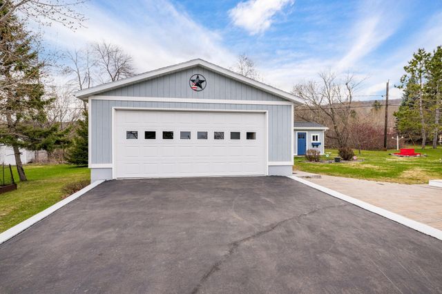 209 90th Avenue W, Duluth, MN 55808