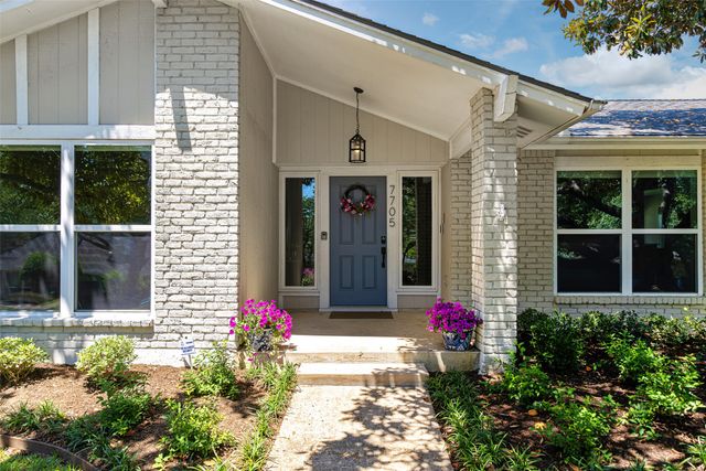 7705 Lemmonwood Drive, Dallas, TX 75231