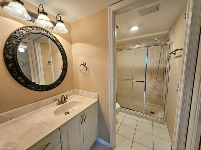 3001 Sandpiper Bay CIR B202, Naples, FL 34112