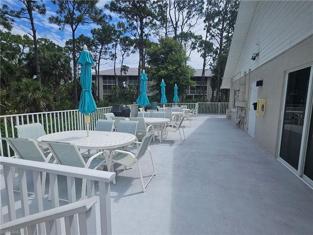 3001 Sandpiper Bay CIR B202, Naples, FL 34112