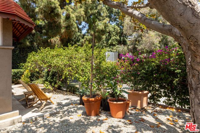 2955 Berkeley Avenue, Los Angeles, CA 90026