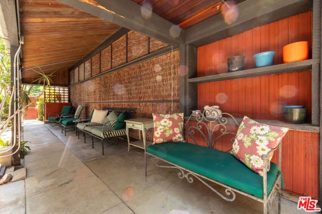 2955 Berkeley Avenue, Los Angeles, CA 90026