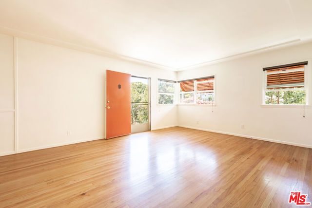 2955 Berkeley Avenue, Los Angeles, CA 90026