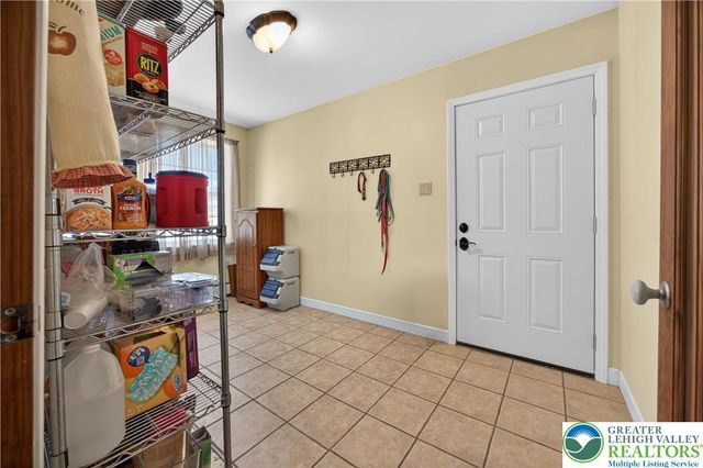 44 West 4th Street, Upper Nazareth Twp, PA 18064