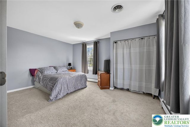 44 West 4th Street, Upper Nazareth Twp, PA 18064