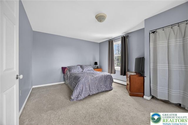 44 West 4th Street, Upper Nazareth Twp, PA 18064