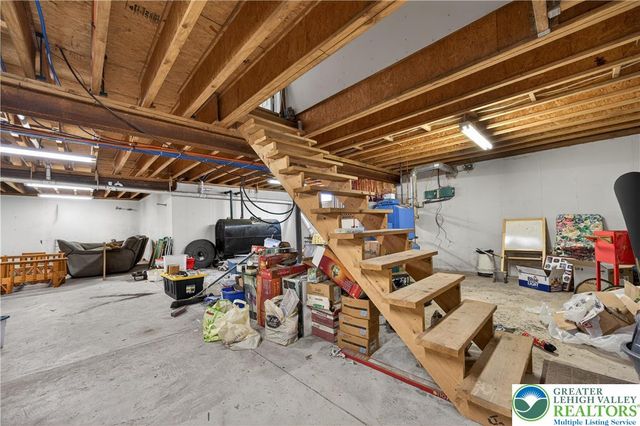 44 West 4th Street, Upper Nazareth Twp, PA 18064