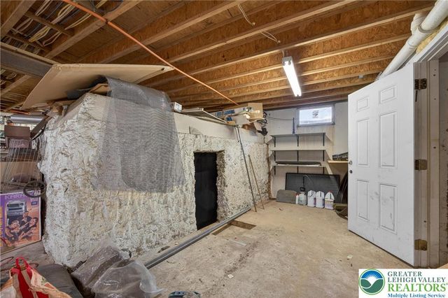 44 West 4th Street, Upper Nazareth Twp, PA 18064