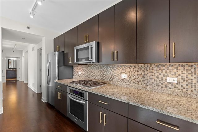 505 N MCCLURG Court 2003, Chicago, IL 60611